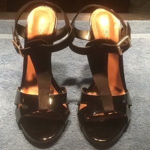 Aldo high heel shoes. NWOT.
